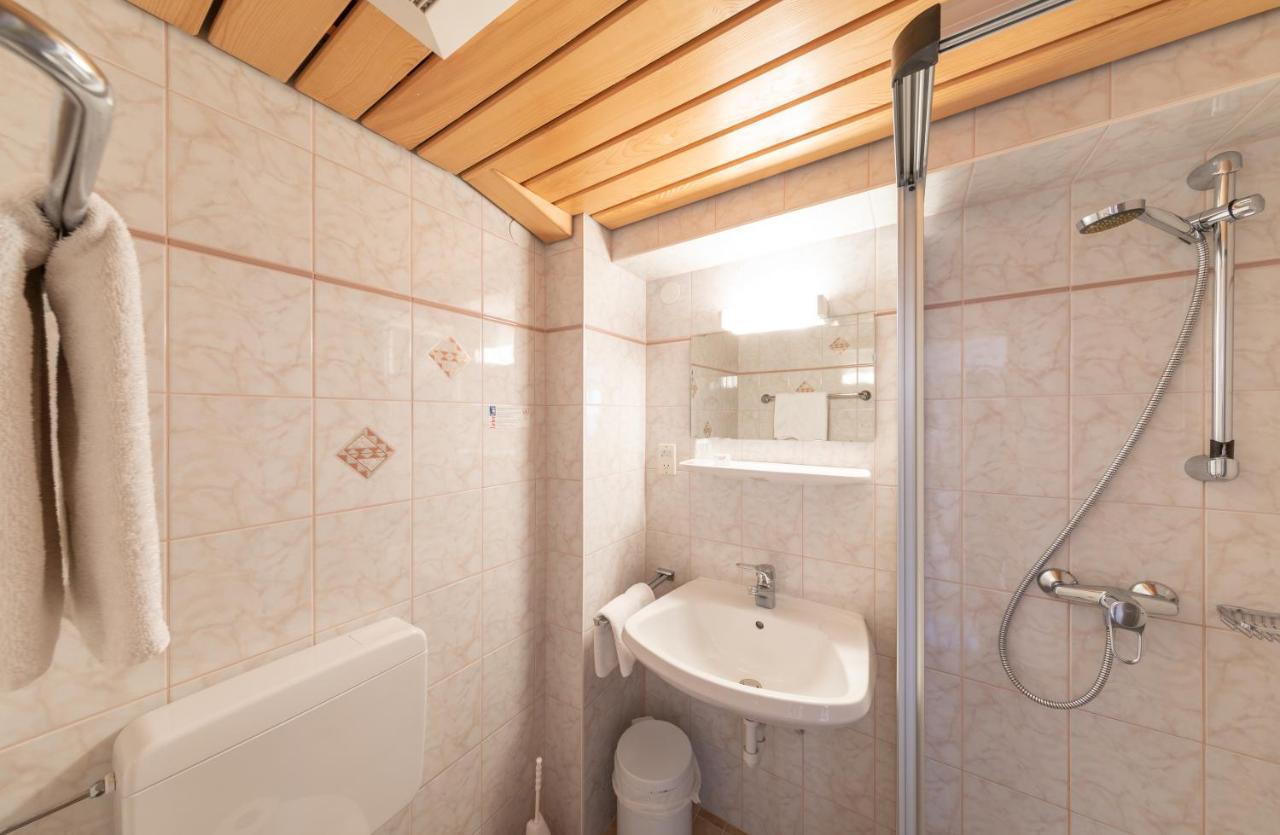 Alpenhof Bed & Breakfast Ramsau am Dachstein Bagian luar foto